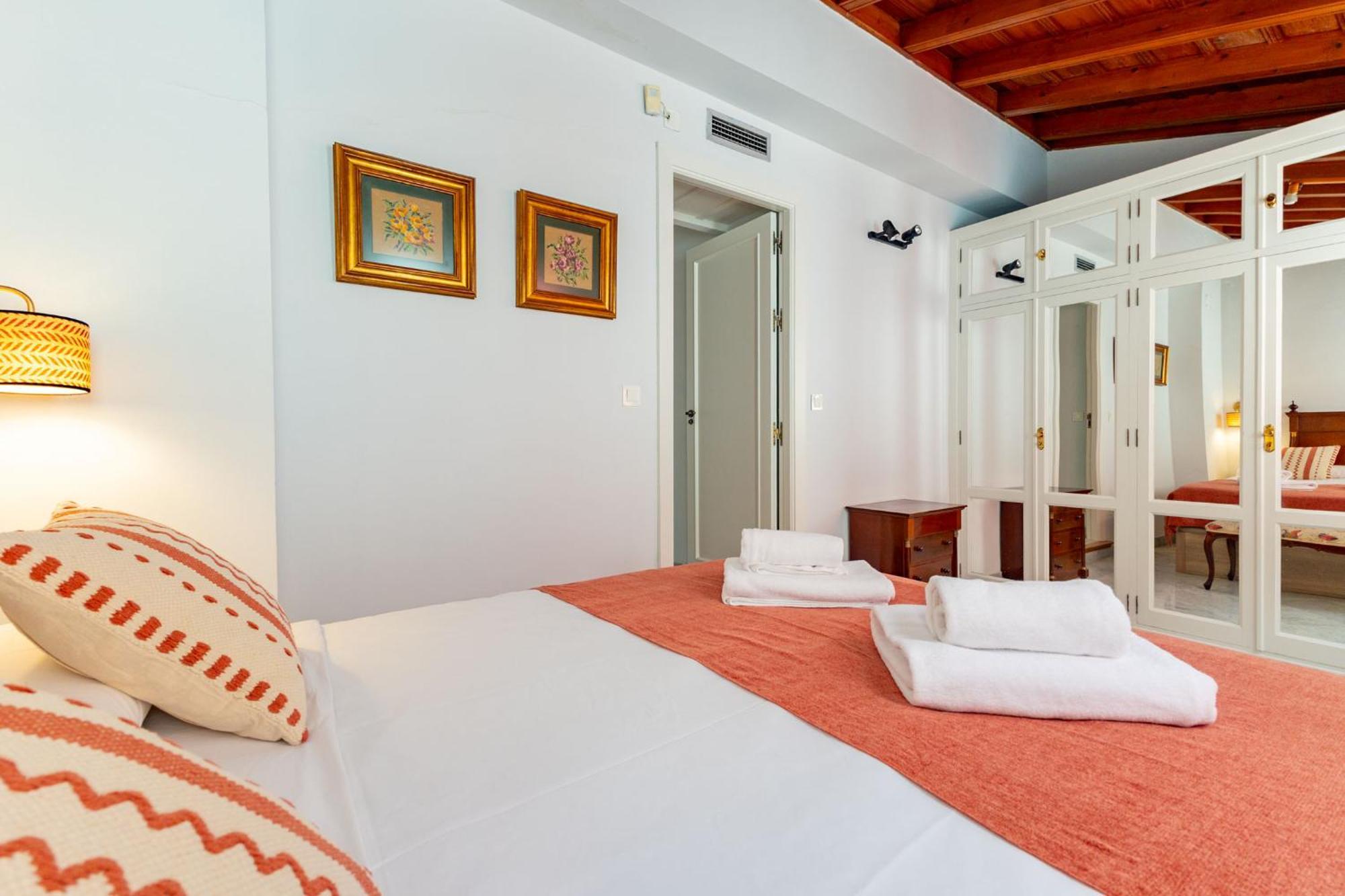 Villa Romana Kindly Apartment Seville Ngoại thất bức ảnh