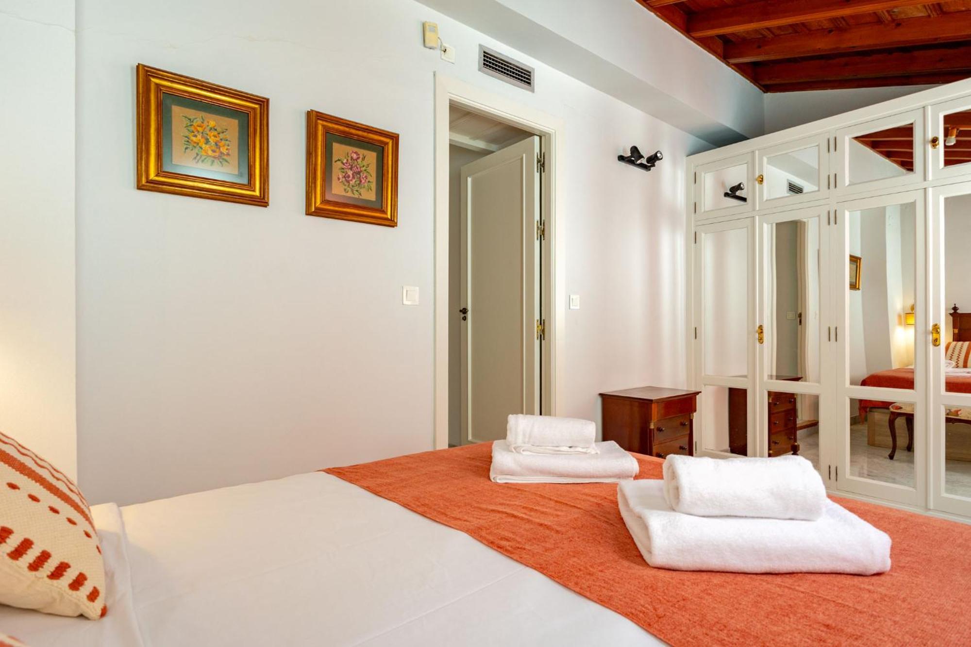 Villa Romana Kindly Apartment Seville Ngoại thất bức ảnh